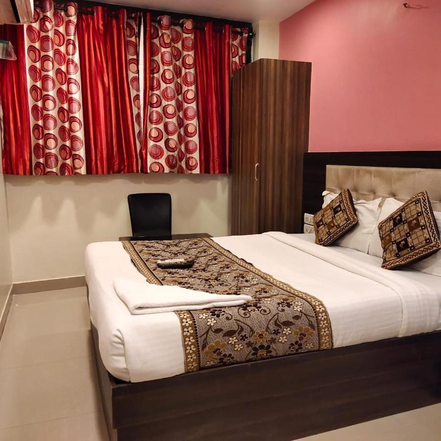 מומביי Hotel Oc Residency מראה חיצוני תמונה