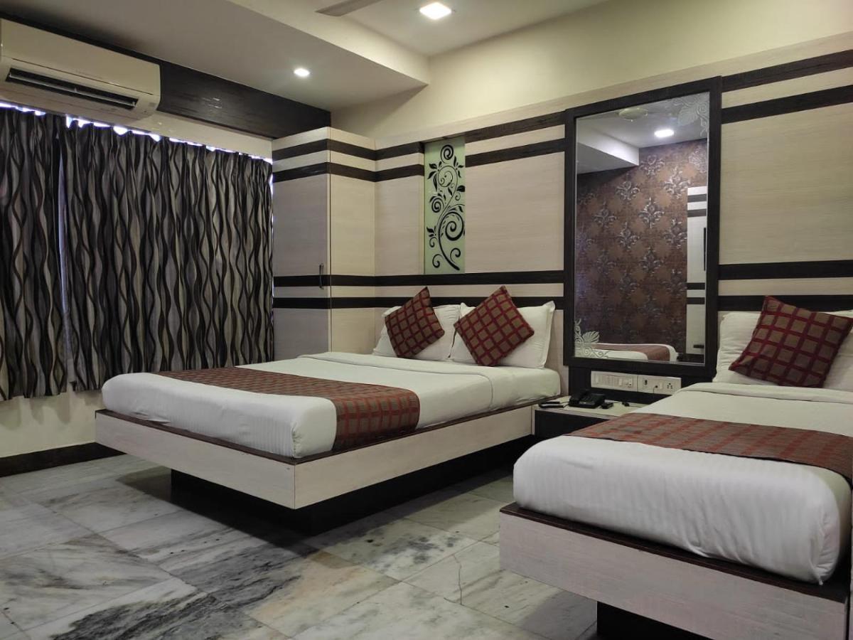 מומביי Hotel Oc Residency מראה חיצוני תמונה