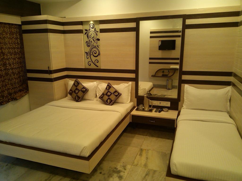 מומביי Hotel Oc Residency חדר תמונה