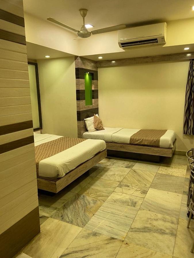 מומביי Hotel Oc Residency מראה חיצוני תמונה