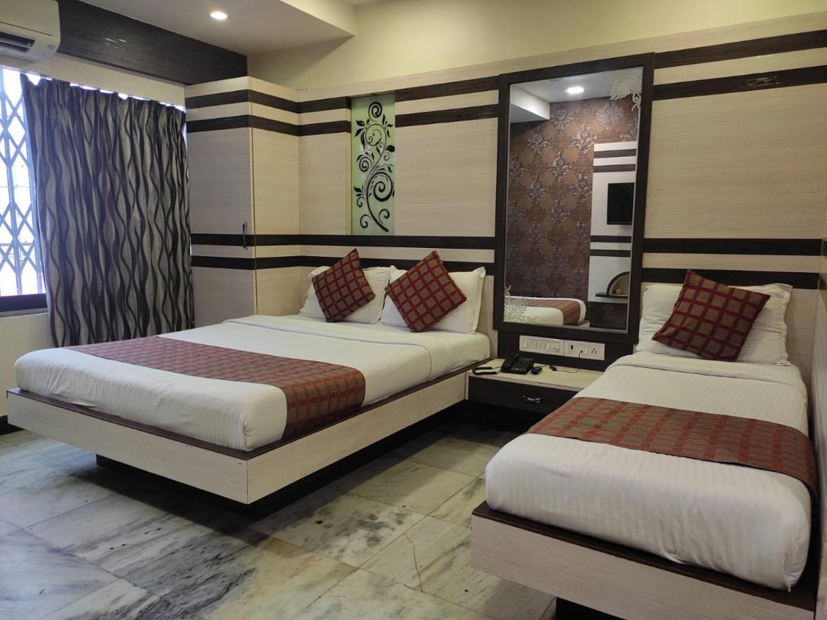 מומביי Hotel Oc Residency מראה חיצוני תמונה