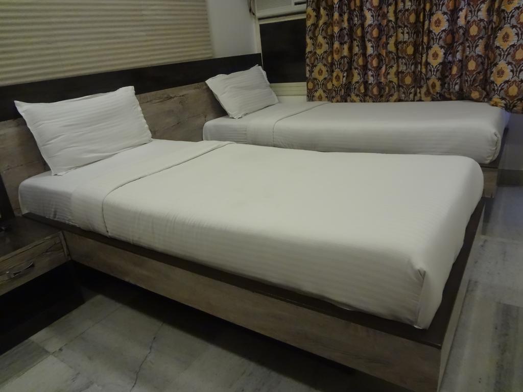 מומביי Hotel Oc Residency מראה חיצוני תמונה