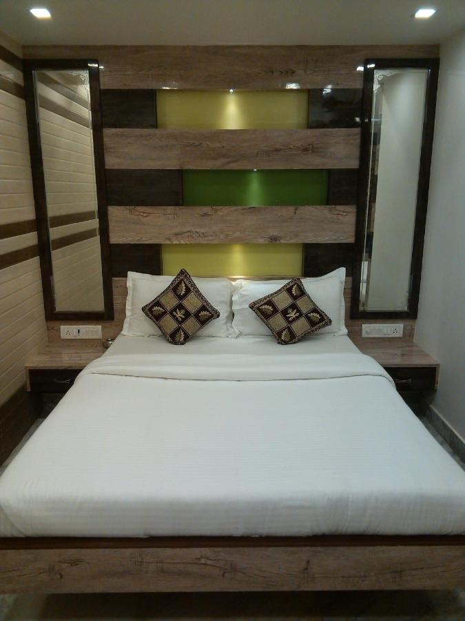 מומביי Hotel Oc Residency מראה חיצוני תמונה